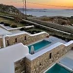 Paradisia * Tourlos