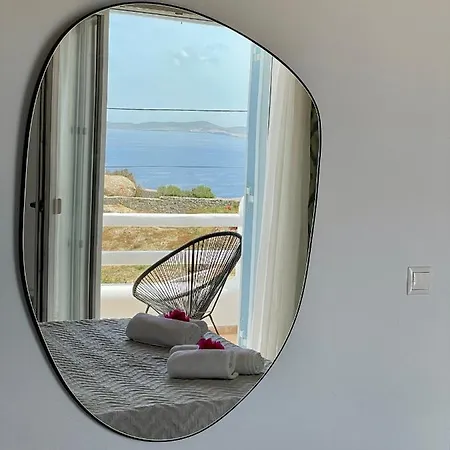 Paradisia 투를로스