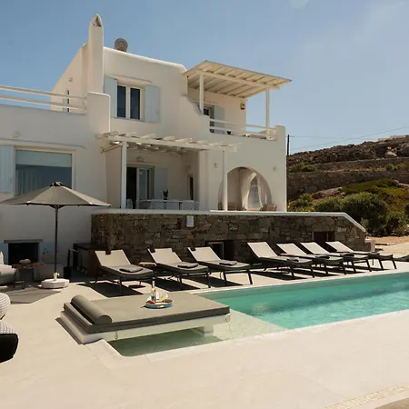 Villa Paradisia *