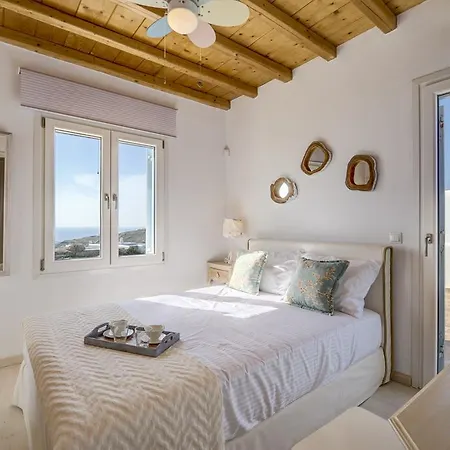 Villa Paradisia *