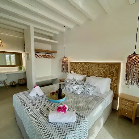 Villa Paradisia Villas