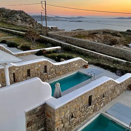 Paradisia * Tourlos