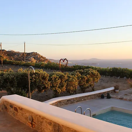 Villa Paradisia Villas *