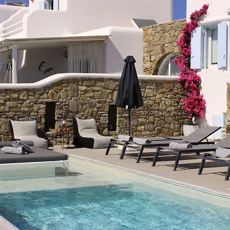 Paradisia Villas *