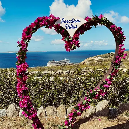 Paradisia Villa Tourlos