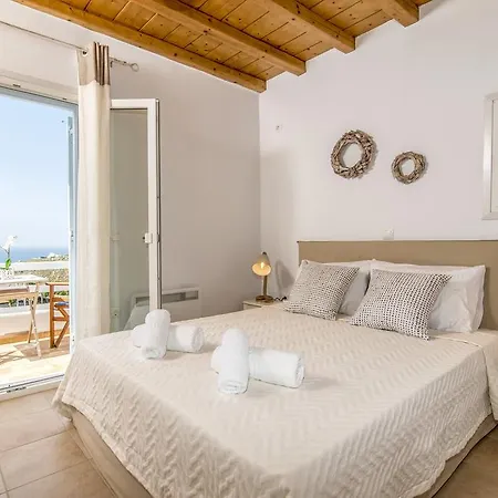 Villa Paradisia *