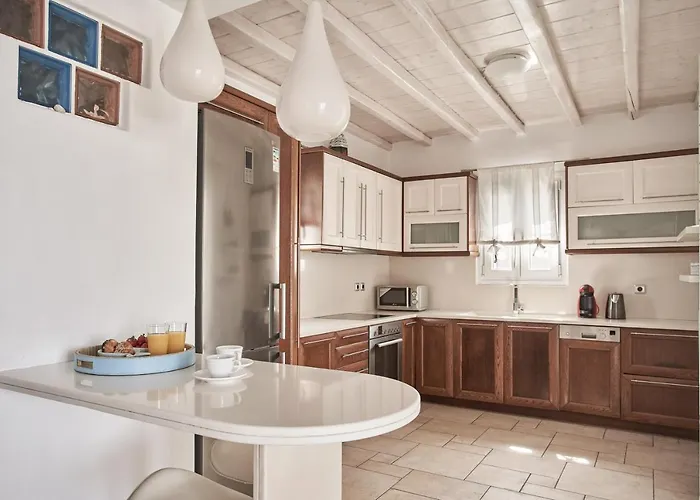 Villa Paradisia Tourlos