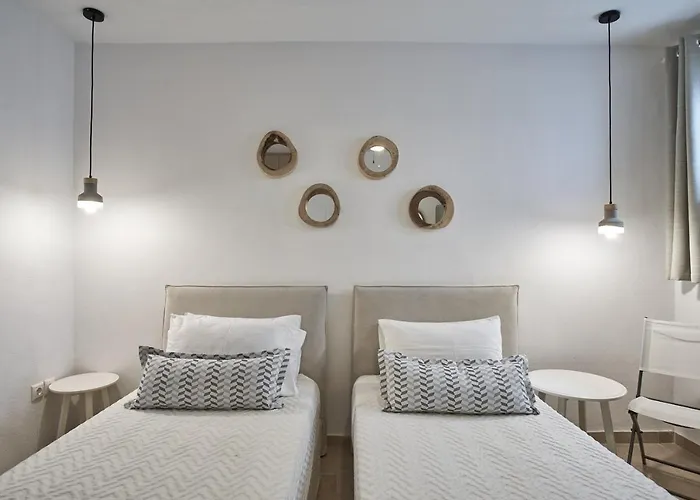 فيلة باراديسيا تورلوس